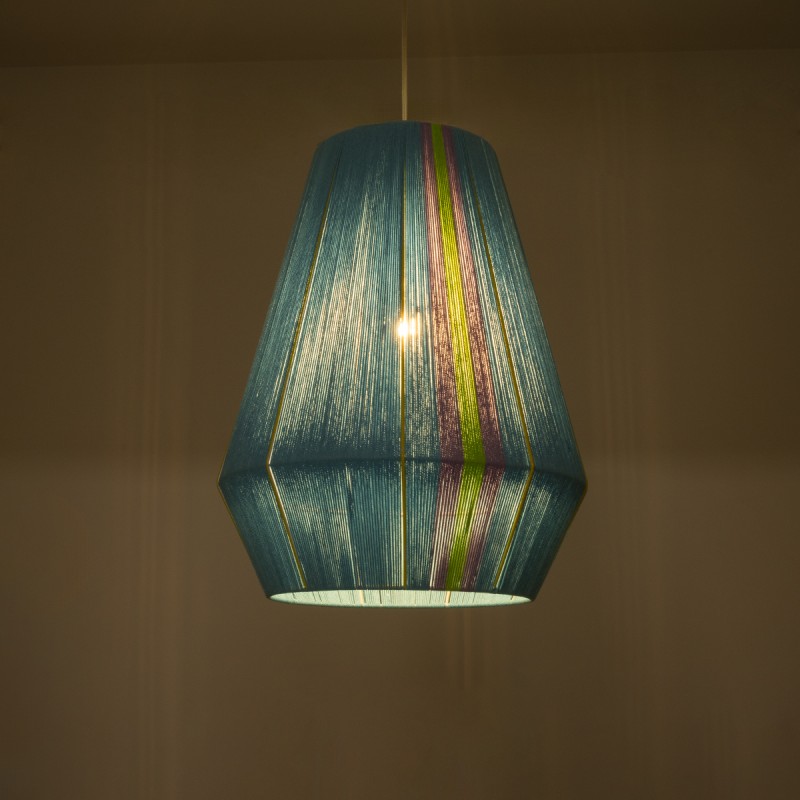 GloboStar® SALERNO 02336 Boho Κρεμαστό Φωτιστικό Οροφής Μονόφωτο 1 x E27 AC220-240V IP20 - Φ50 x Υ60cm - Γαλάζιο με Μωβ και Πράσινο με Κίτρινες Λεπτομέριες Λεπτό Νήμα Βαμβακερό Πλέγμα
