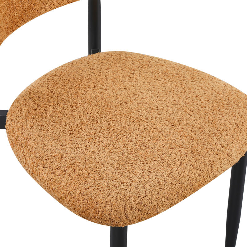 Καρέκλα Folegio pakoworld μπουκλέ σε camel απόχρωση με μαύρα πόδια 50x57x79.5εκ